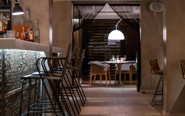 En immersion avec un sommelier d'un restaurant étoilé